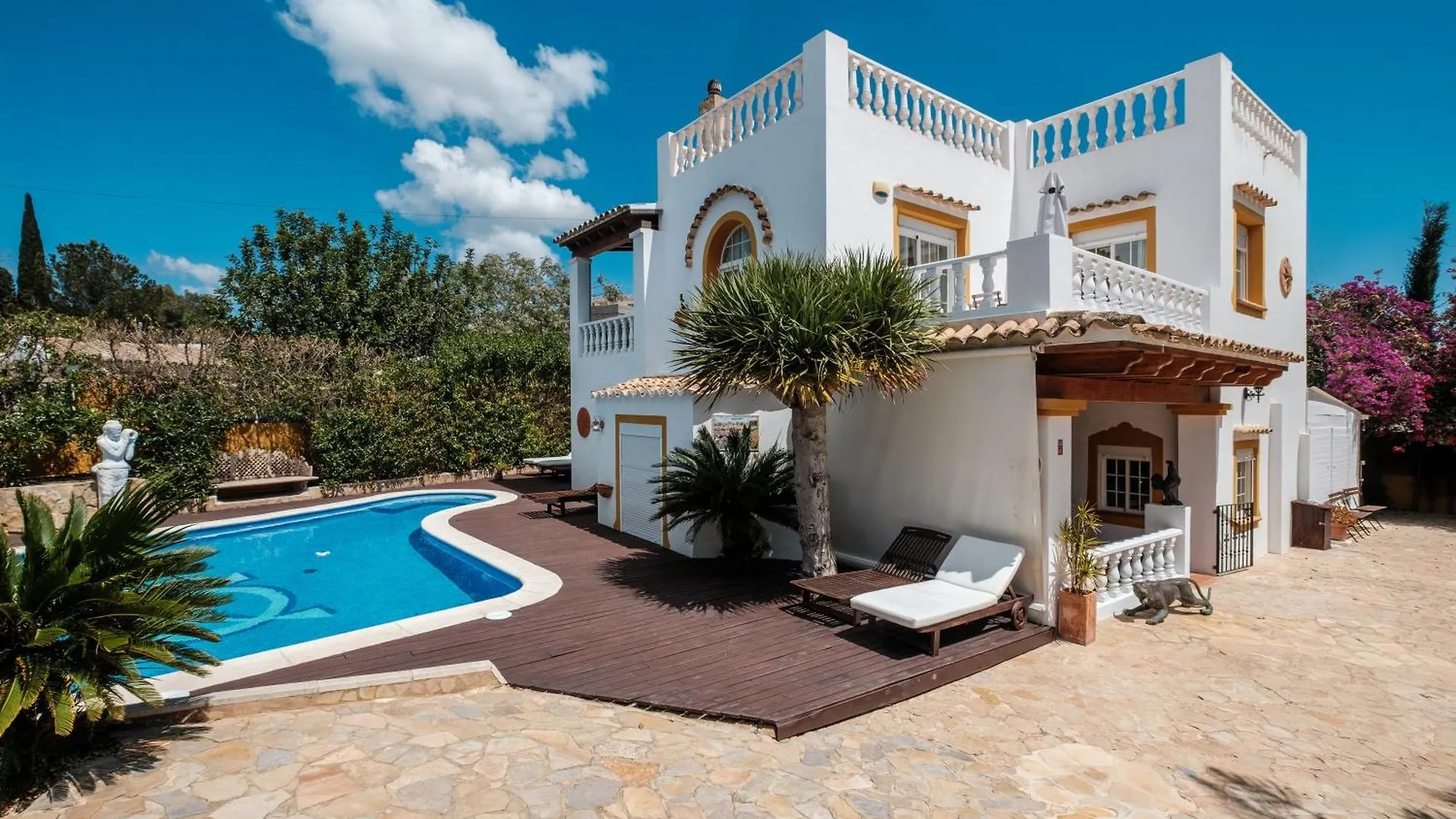 סנטה אאולריה דס ריו Villa Alba